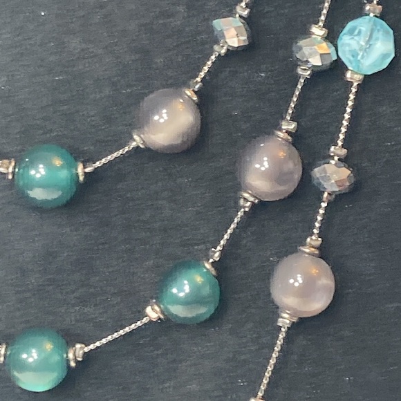 20" 3 Strand Blue Green Smokey Black Tiered Necklace - Picture 3 of 12